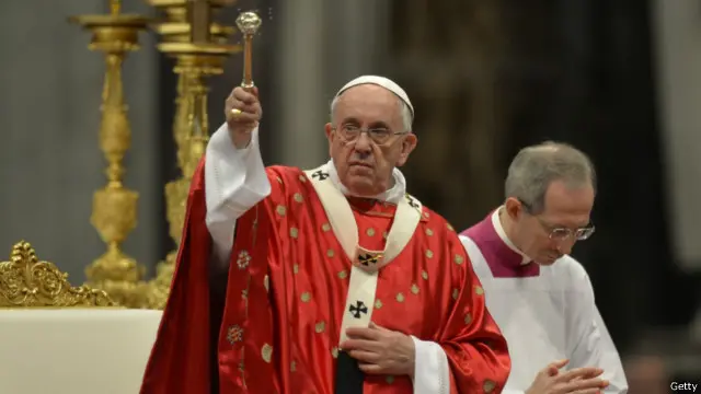 يحض البابا كل البشرعلى منع تدمير النظام البيئي قبل نهاية القرن