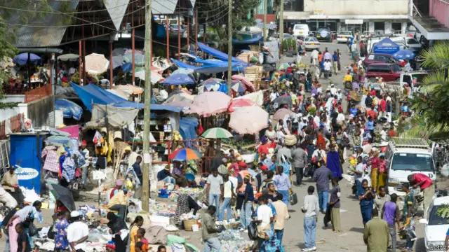 El mercado central en Arusha, Tanzania