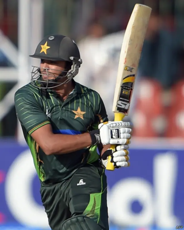 اظہر علی بطور کپتان پاکستان میں اپنے پہلے ون ڈے میچ میں نصف سنچری بنانے میں کامیاب رہے
