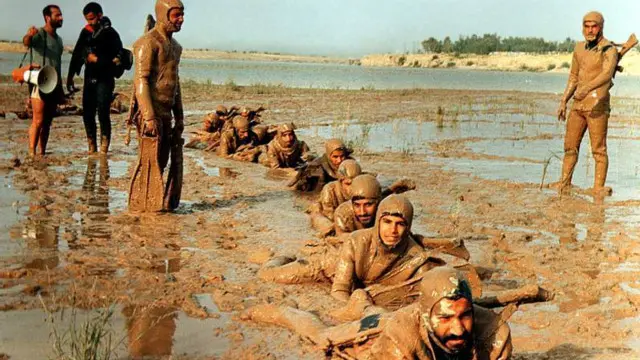 مهمترین معمای عملیات کربلای ۴، اصرار فرماندهی ارشد سپاه بر اجرای آن، با وجود شواهد فراوان لو رفتن عملیات بود