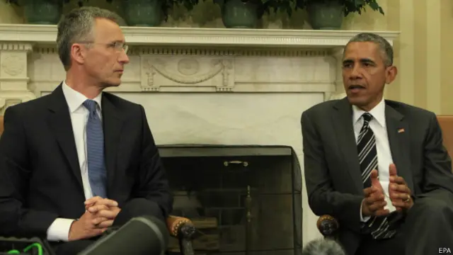 Американский президент и генсек НАТО обсудили кризис на Украине