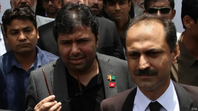 سندھ ہائی کورٹ جعلی ڈگریوں کے سکینڈل میں شعیب شیخ کی امکانی گرفتاری کے خلاف حفاطتی ضمانت کی درخواست مسترد کر چکی ہے