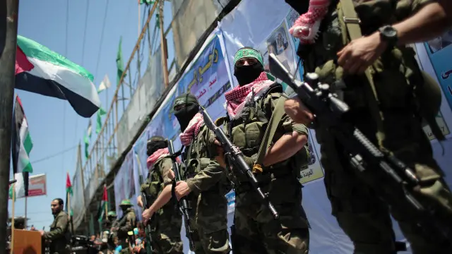 مصر په وروستیو کې له غزې تراډې سره پر پوله له رفح سیمې وګړي وایستل او هلته یې تونلونه ویجاړ کړل، چې وايي حماس ډله له دې تونلونه د بریدونو لپاره ګټه اخلي.