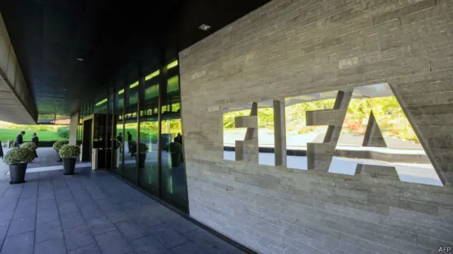 La FIFA dijo que está buscando clarificar la situación.