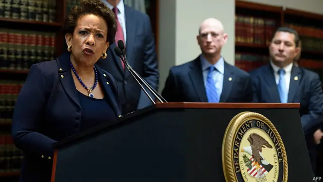 لورتا لینچ وزیر دادگستری آمریکا جزئیات اتهامات فساد را تشریح کرد