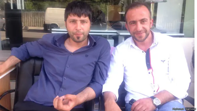 Kazım Mert (Solda) ve Sezgin Zeki: Her zamanki gibi AKP'ye oy vereceğiz