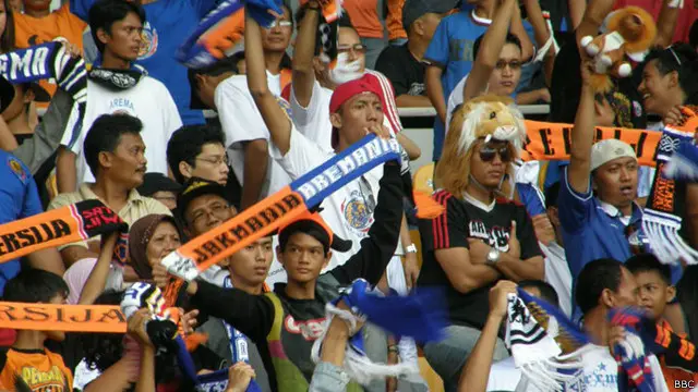 Suporter Persija Jakarta, dalam sebuah pertandingan.