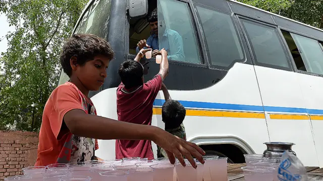 بھارت کے محکمۂ موسمیات کے مطابق گرمی کی حالیہ لہر ابھی مزید چند دن تک جاری رہے گی۔