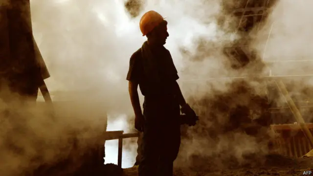 اتنی کم سطح پر افراط زر اگر زیادہ عرصے تک برقرار رہے تو اس سے معیشت کے بڑھنے کی صلاحیت ختم ہو جاتی ہے جو طویل مدت میں ملک کے لیے اچھا نہیں ہو گا