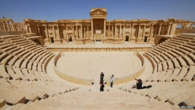 صورة من عام 2008 للمسرح الأثري الذي يقال أن عملية الإعدام جرت فيه.