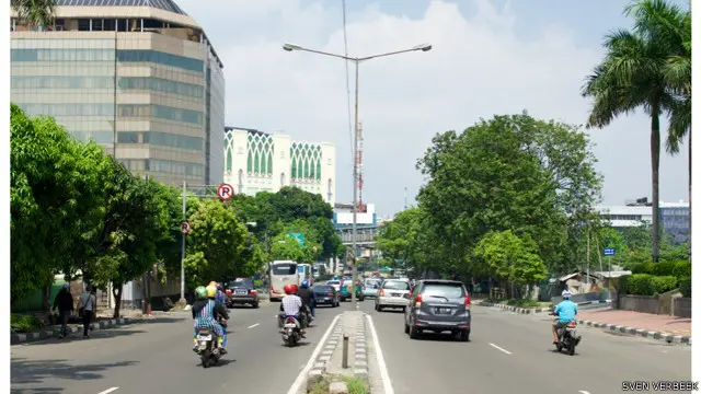 Jalan yang sama pada tahun 2015. 