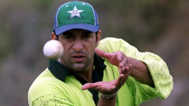 وسیم اکرم نے کہا کہ پاکستان میں بین الاقوامی کرکٹ نہ ہونے سے ملک میں کرکٹ کا بہت نقصان ہوا ہے