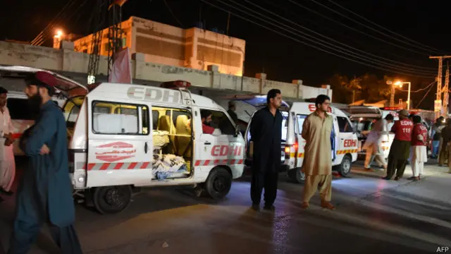 کوئٹہ پولیس کے ایک اہلکار نے بتایا کہ فائرنگ کے واقعات سینیچر کے روز منوجان روڈ اور ڈبل روڈ کے علاقوں میں پیش آئے