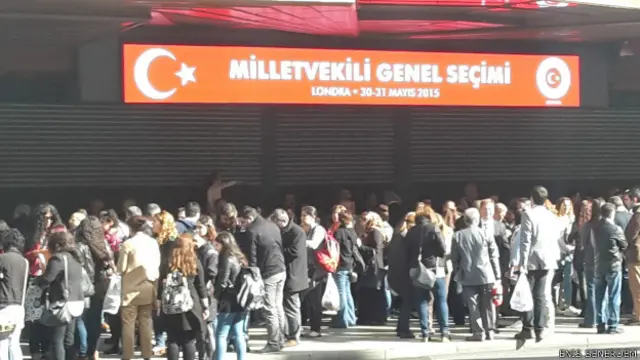 7 Haziran seçimlerinde Londra'da uzun kuyruklar oluşmuştu