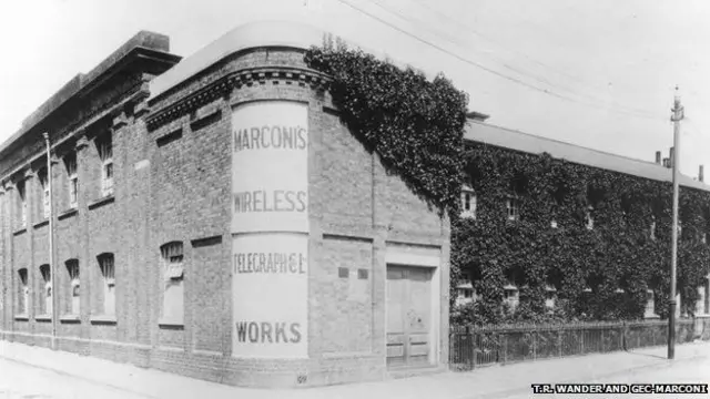 Pacote foi enviado pela empresa Marconi Wireless Telegraph Company ao operador de rádio a bordo do navio