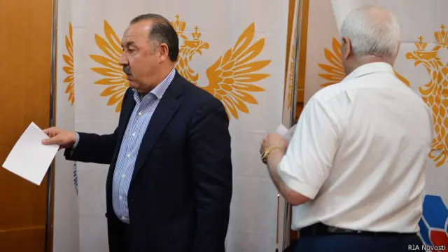 Валерий Газзаев