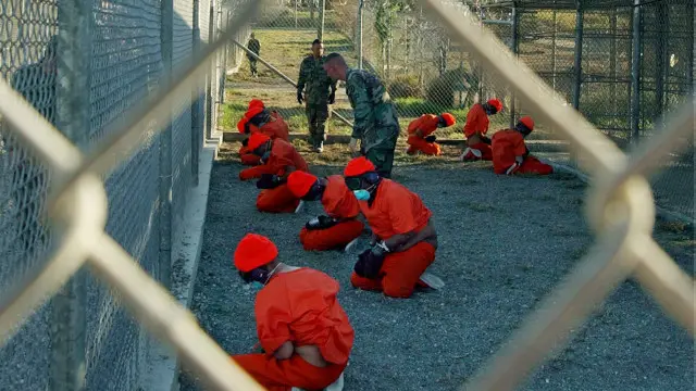 أكدت وزارة الدفاع الأمريكية أعلنت أن أحد الخمسة المفرج عنهم من غوانتانامو، حاول الاتصال بمسؤولين في طالبان 