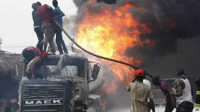 Lori la mafuta lawaua watu 70 Nigeria