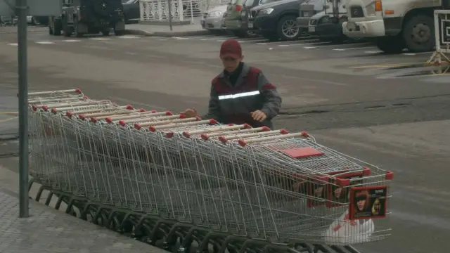 Россия ҳукуматининг 18 ёшга тўлмаганларга иш рухсатномаси бермаслик тўғрисида қарори эълон қилингандан сўнг, ёш гастарбайтерлар яширинча ишлашади