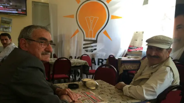 AKP seçmenleri Cengiz Eminoğlu ve Yılmaz Özer: 12 yıl önce doktor bulamazdık