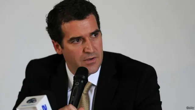 سانز اعتقل بعد اعتقال رئيسه جوفري ويب