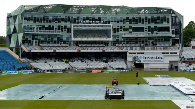 چوتھے روز کا کھیل بارش کے باعث جلد ختم کر دیا گیا