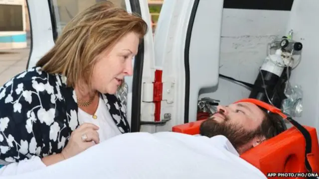 فری لانس صحافی کاسے کومبس نیوز ویب سائٹ انٹرسیپٹ کے لیے لکھتے تھے اور انھیں کئی ہفتے قبل یمن سے اغوا کر لیا گیا تھا