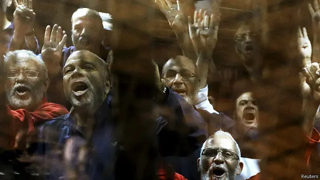 تم القبض على غزلان والبر عشية اصدار الحكم في قضية الرئيس المعزول محمد مرسي