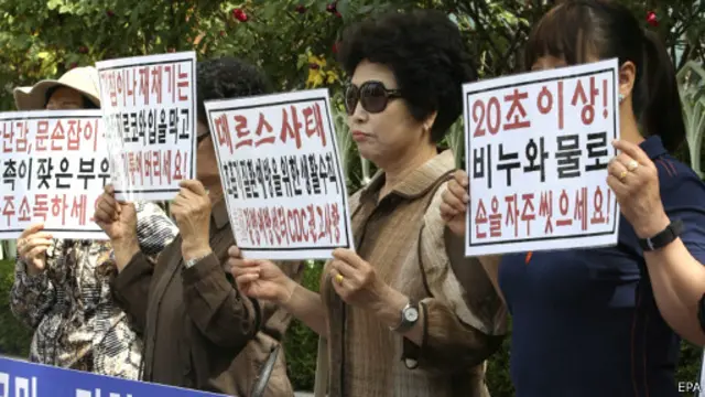 منتقدان دولت خواستار دسترسی به اطلاعات کامل در مورد وضعیت مبتلایان شده‌اند