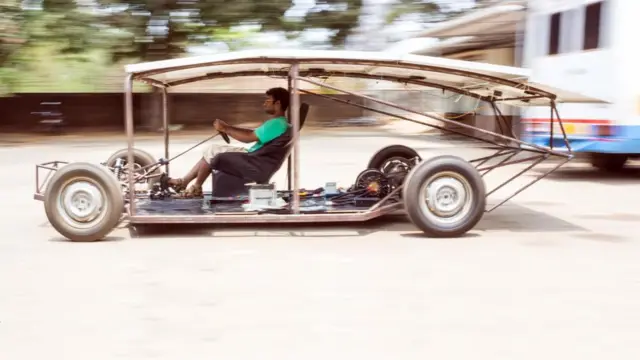 太陽能電動汽車