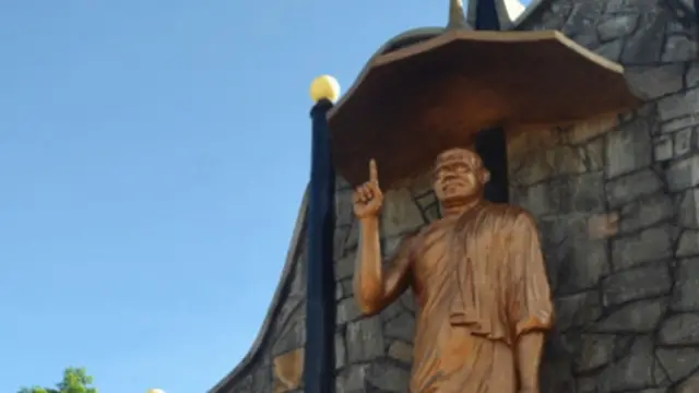 උතුරු නැගෙනහිර අධිකරණ සංඝනායක හෑගොඩ ශ්‍රී ඉන්ද්‍රසාර නාහිමි ඇතුළු තිස් එක් නමක් අනුස්මරණය කොට ගුණසමරු උළෙල සංවිධානය කොට තිබිණි 