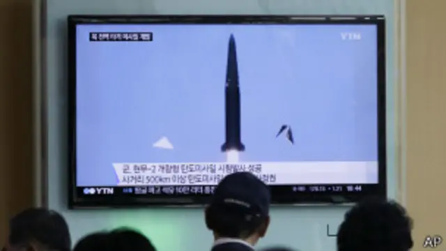 ပဲ့ထိန်းဒုံးကျည်သစ် ပထမအဆင့် စမ်းသပ်မှုကို တောင်ကိုရီးယား ရုပ်သံက ထုတ်လွှင့်ခဲ့။