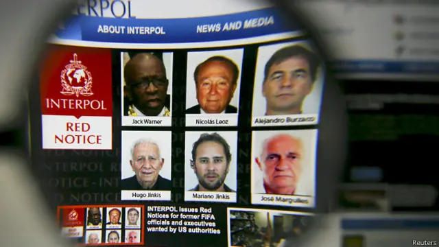 Lista de directivos de la FIFA solicitados por Interpol