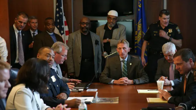 أكد رئيس لجنة الأمن الداخلي الأمريكي أن "رحيم كان يتواصل مع تنظيم الدول الإسلامية.