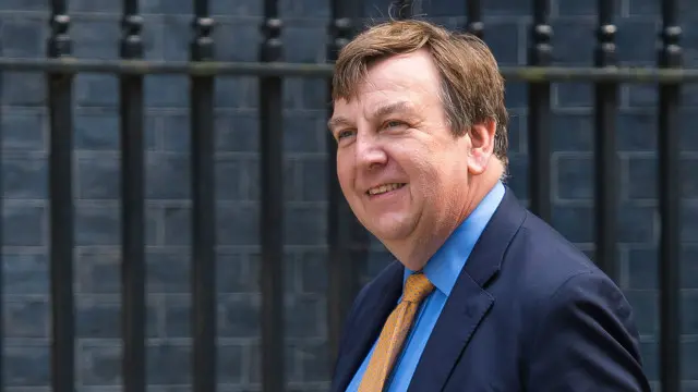 جون ويتينغديل يصدر "الورقة الخضراء" حول مستقبل بي بي سي وقال إنه يريد للهيئة أن "تزدهر"