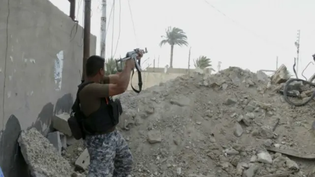 Ramadi'nin IŞİD'in eline geçmesi Irak hükümetini zor durumda bıraktı.