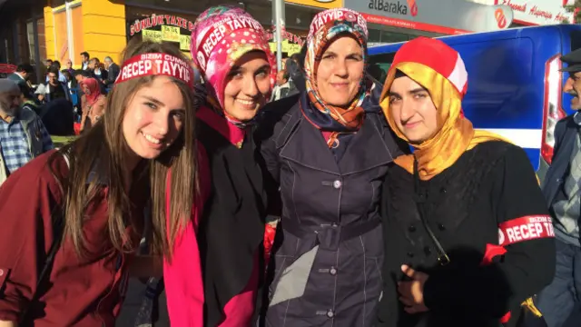 Erzurumlu AKP'li kadınlar, Cumhurbaşkanı Recep Tayyip Erdoğan'a hayran 