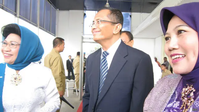 Menurut Kepala Kejati Jakarta, Dahlan ditetapkan sebagai tersangka dalam posisi sebagai kuasa pengguna anggaran dalam kasus dugaan korupsi pembangunan 21 gardu induk tersebut.