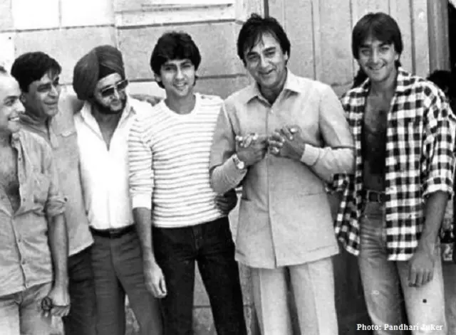 सुनील दत्त, राजेंद्र कुमार, कुमार गौरव और संजय दत्त के साथ.