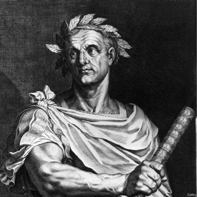 Una estatua de Julio César