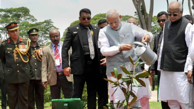 नरेंद्र मोदी