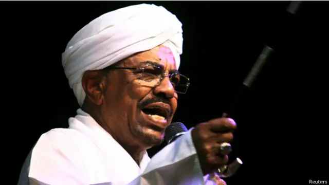 أعلن البشير عن التعديل الوزاري قبيل بدء فترة ولايته الجديدة