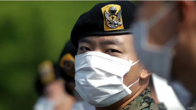 تمكن الخبراء من ارجاع مصدر تفشي المرض في كوريا الجنوبية الى رجل اعمال كان قد عاد من رحلة تجارية الى الشرق الأوسط