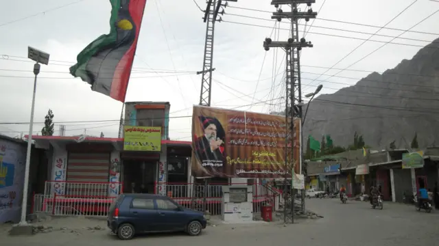 شیعہ اکثریتی علاقہ ہونے کے باعث اِس فرقے کی دو مذہبی سیاسی جماعتیں بھی میدان میں ہیں۔