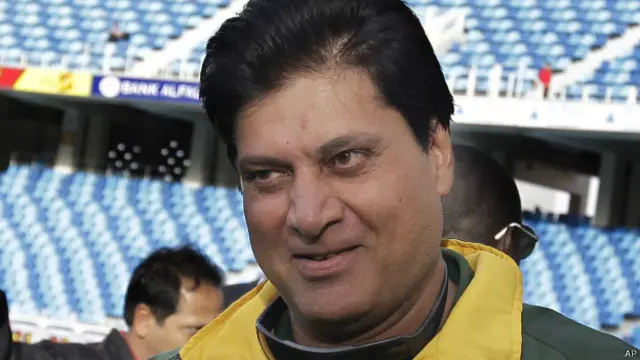 मोहसिन ख़ान, पाकिस्तानी क्रिकेटर