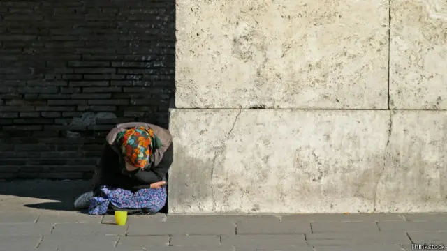 سن زنان کارتنخواب رو به کاهش است