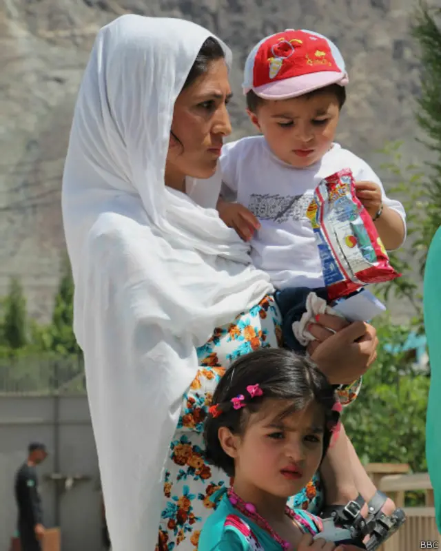  چھ لاکھ سے زیادہ باشندے اس الیکشن میں ووٹ ڈالیں گے جن میں لگ بھگ 45 فیصد خواتین ہیں۔