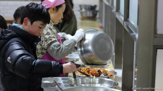 救仁寺餐厅之内（图片来源：Samuel Bergstrom）