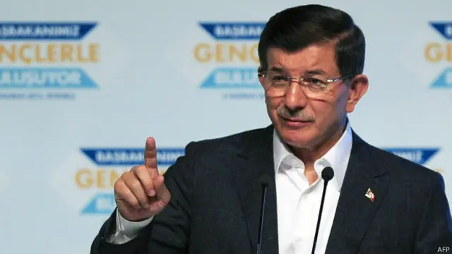 AKP lideri Ahmet Davutoğlu, seçim ardından yaptığı konuşmada "Seçimin galibi ve birincisi AK Parti'dir. Seçim gösterdi ki ülkenin omurgası AK Parti'dir" demişti.