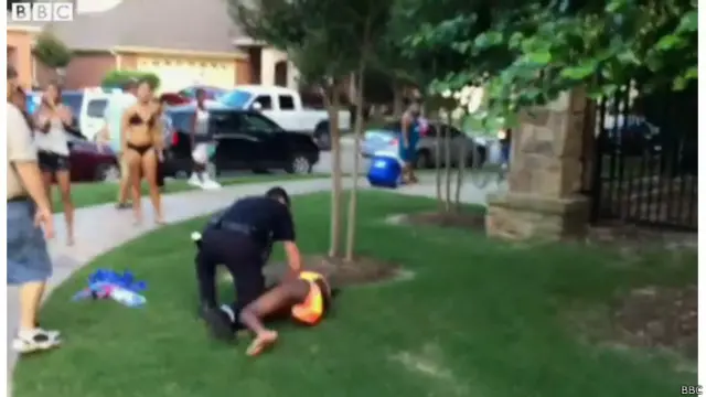 Арест чернокожего подростка в США